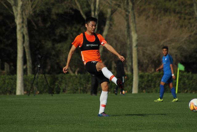 利拉德37+12雄鹿豪取5连胜 公牛送奇才12连败