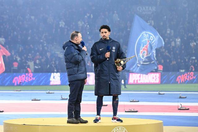 詹姆斯三分10中9砍40分末节17分 湖人战胜篮网